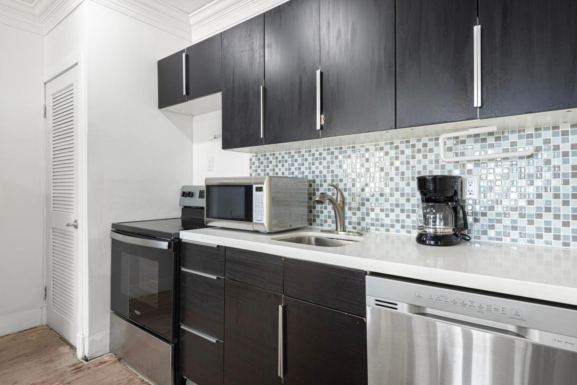 Ocean Drive Apartment Suites In Маямі-Біч Екстер'єр фото
