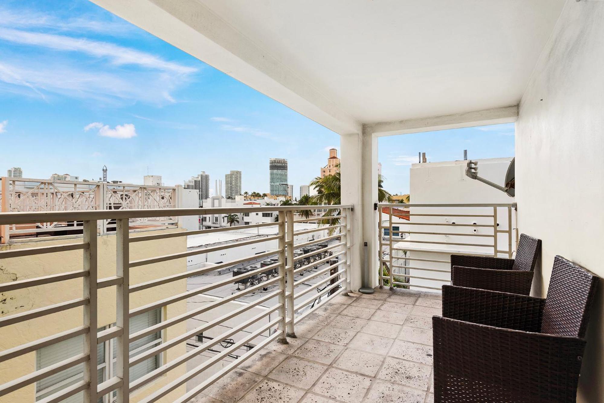 Ocean Drive Apartment Suites In Маямі-Біч Екстер'єр фото